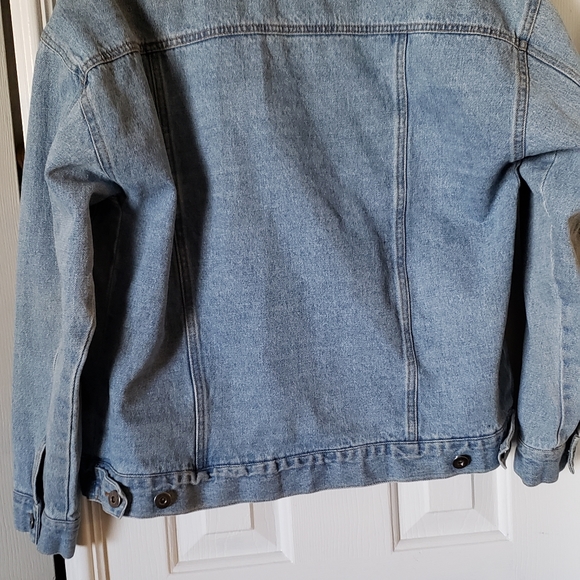 Denim jacket sz Medium - Picture 3 of 3